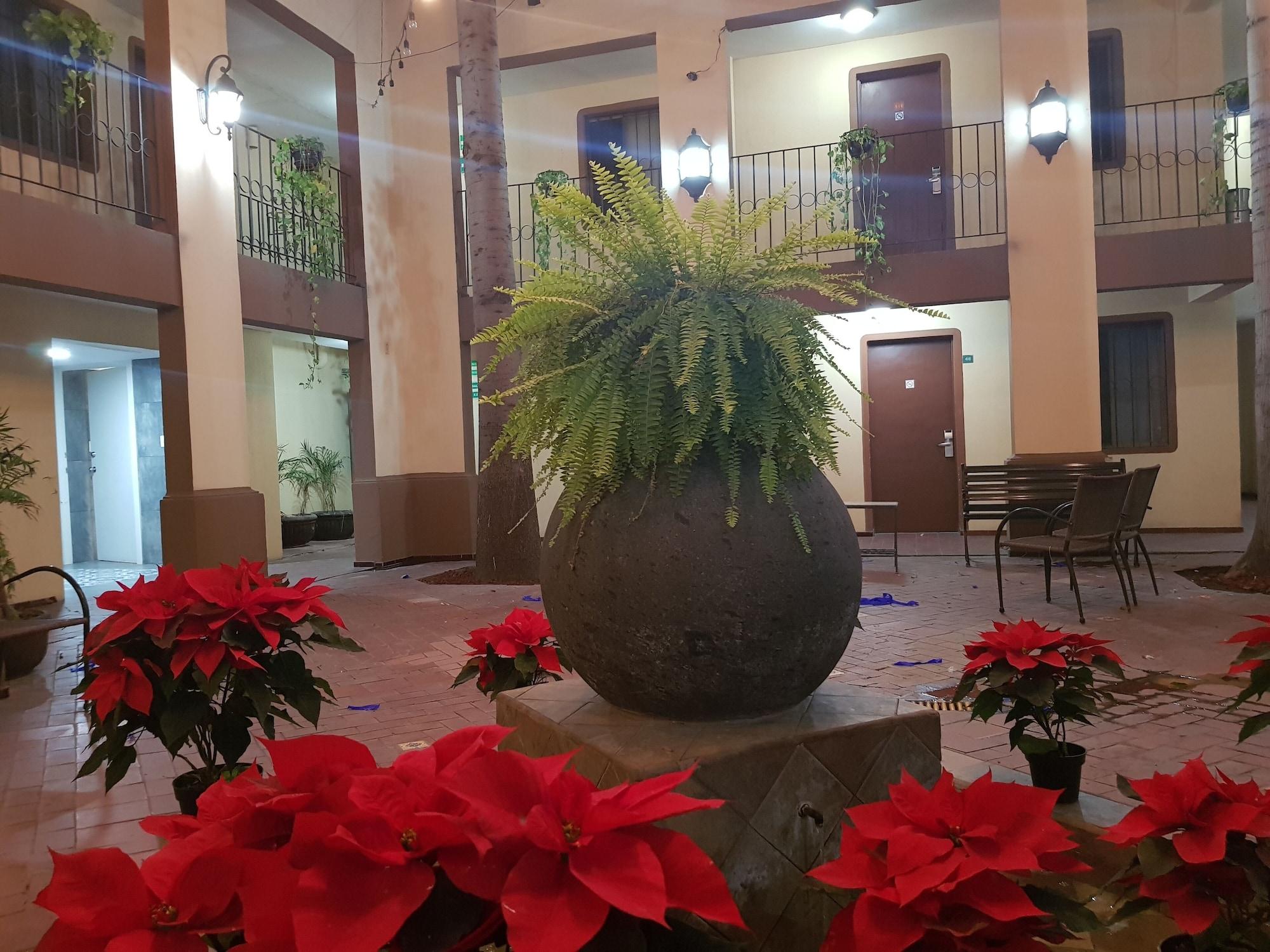Hotel Suites Kino Hermosillo Exterior foto
